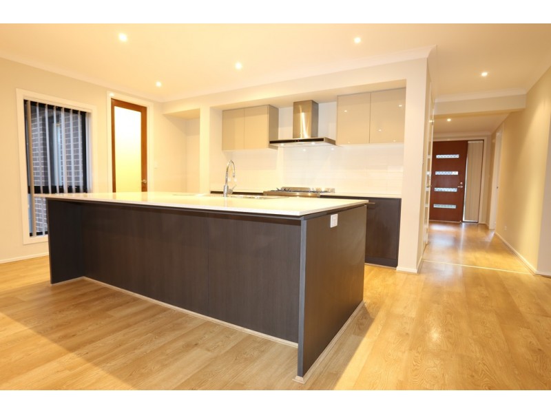 44 Binyang Avenue, Glenmore Park NSW 2745