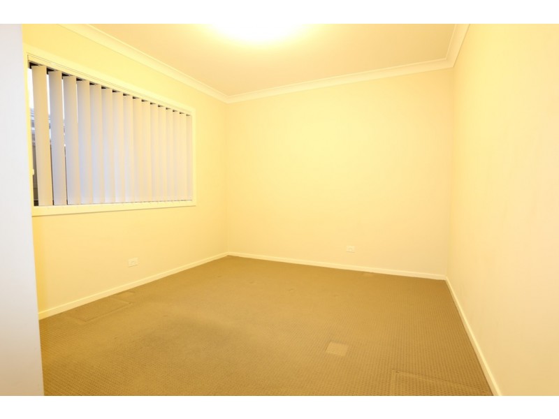 44 Binyang Avenue, Glenmore Park NSW 2745