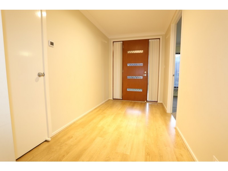 44 Binyang Avenue, Glenmore Park NSW 2745