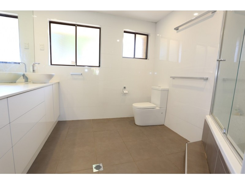 21 Dolomite Road, Cranebrook NSW 2749