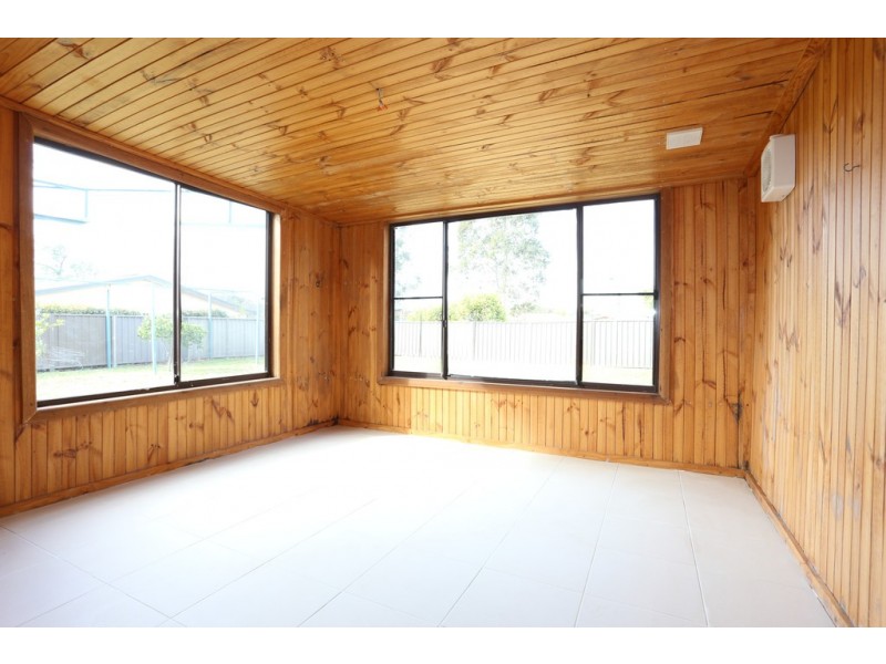 12 Imperial Avenue, Emu Plains NSW 2750