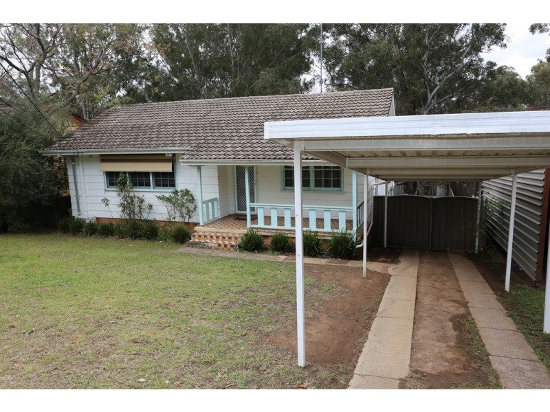 6 Karuah Rd, Penrith NSW 2750