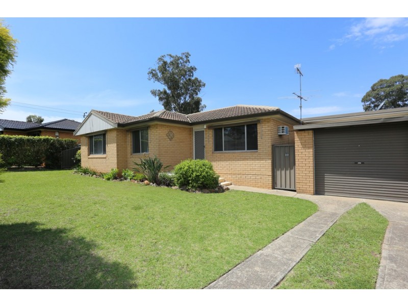 10 Twickenham Avenue, Cambridge Park NSW 2747