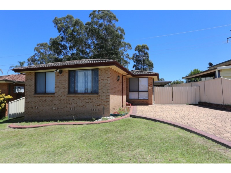 6 Pensax Road, Cranebrook NSW 2749