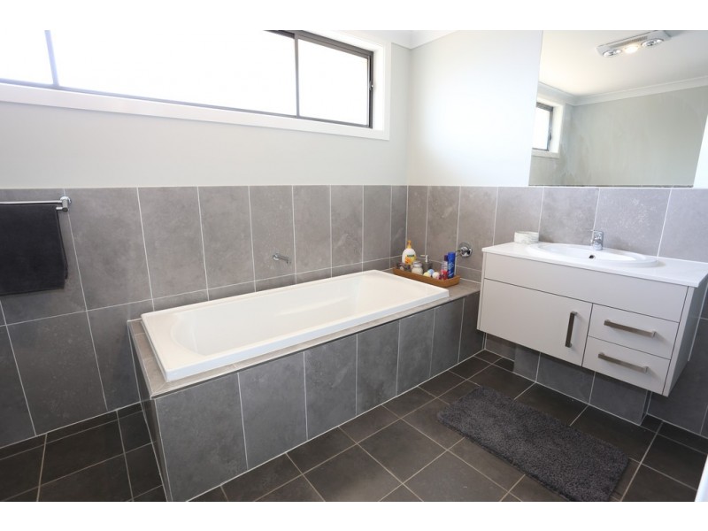 13 Assisi Close, Cranebrook NSW 2749