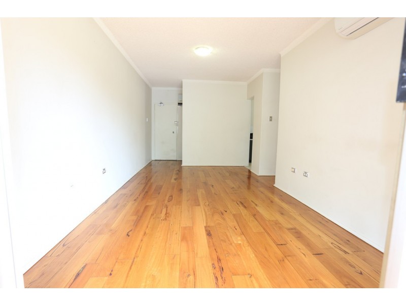 2/65 Park Avenue, Kingswood NSW 2747