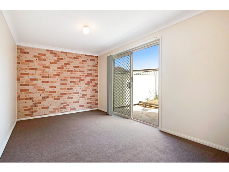 4/103 Bringelly Rd, Kingswood NSW 2747