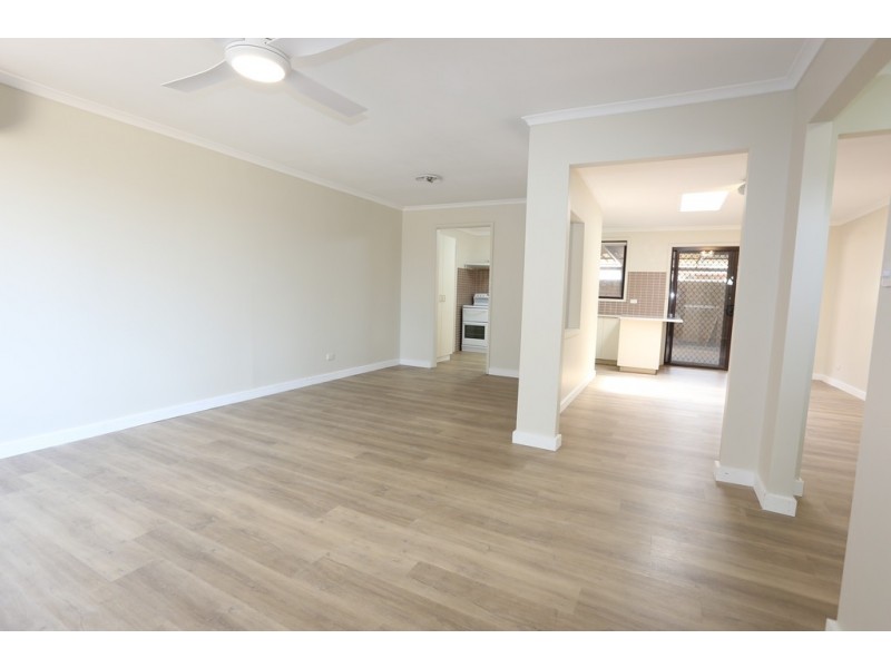 1 Clyburn Avenue, Jamisontown NSW 2750