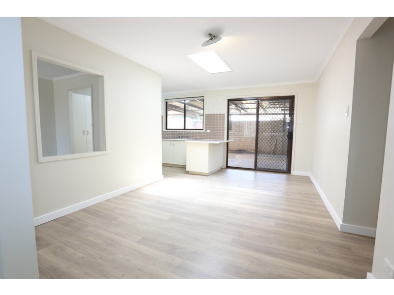 1 Clyburn Avenue, Jamisontown NSW 2750