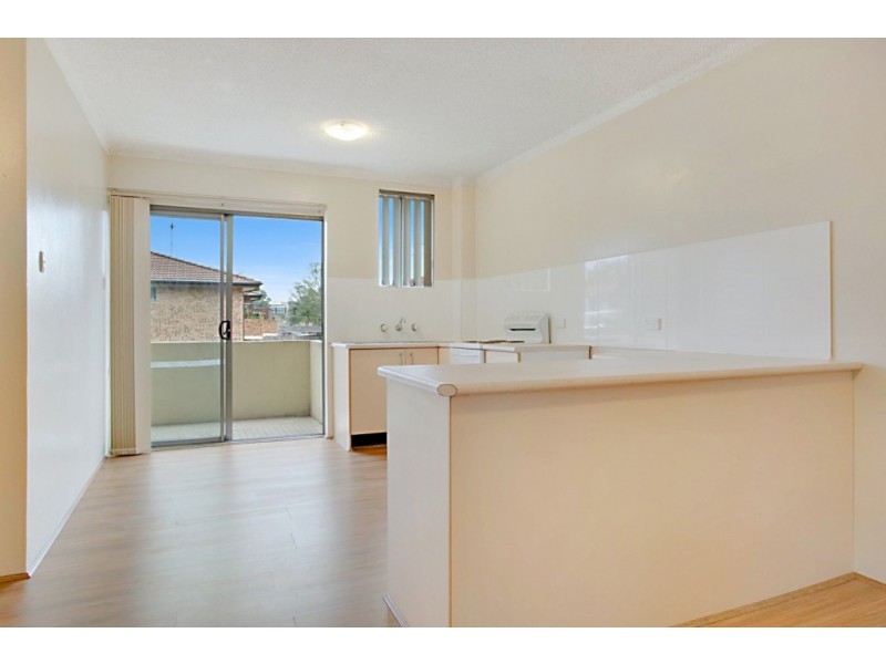 6/15 First Street, Kingswood NSW 2747