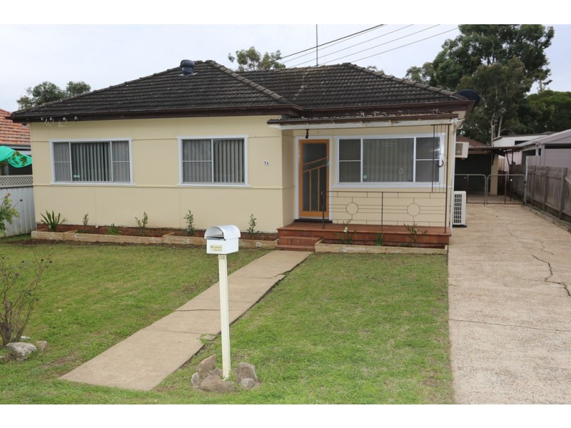 13 Smith Street, Kingswood NSW 2747