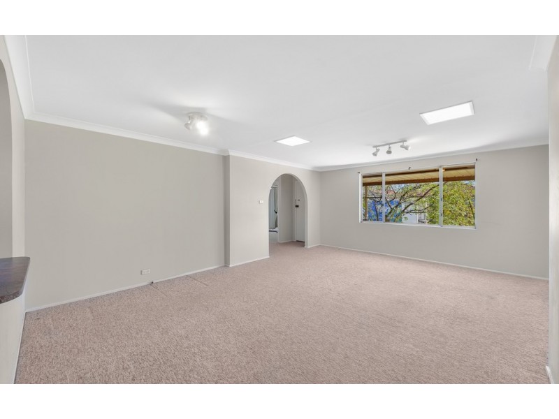 11 Munmora Place, Oxley Park NSW 2760