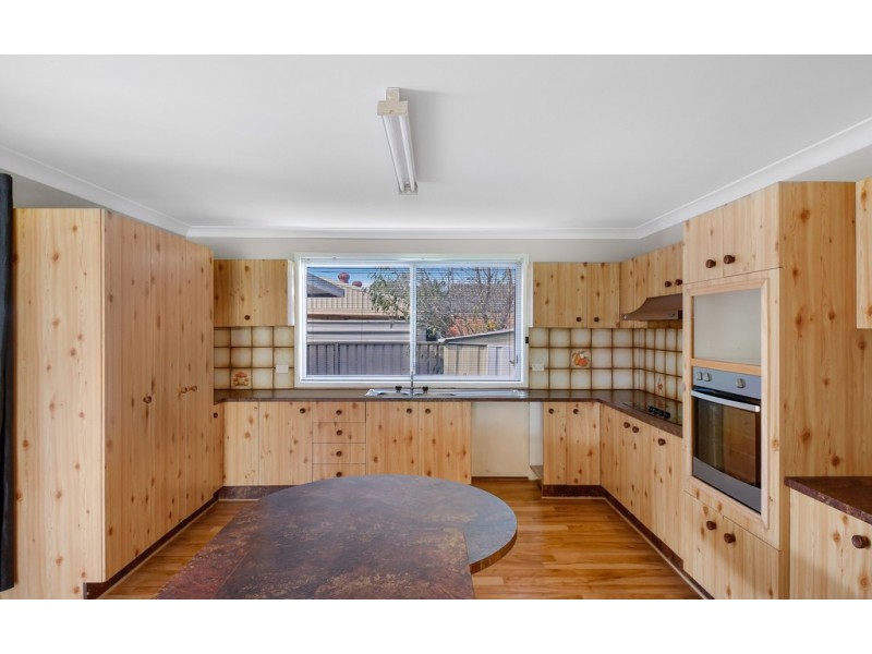 11 Munmora Place, Oxley Park NSW 2760