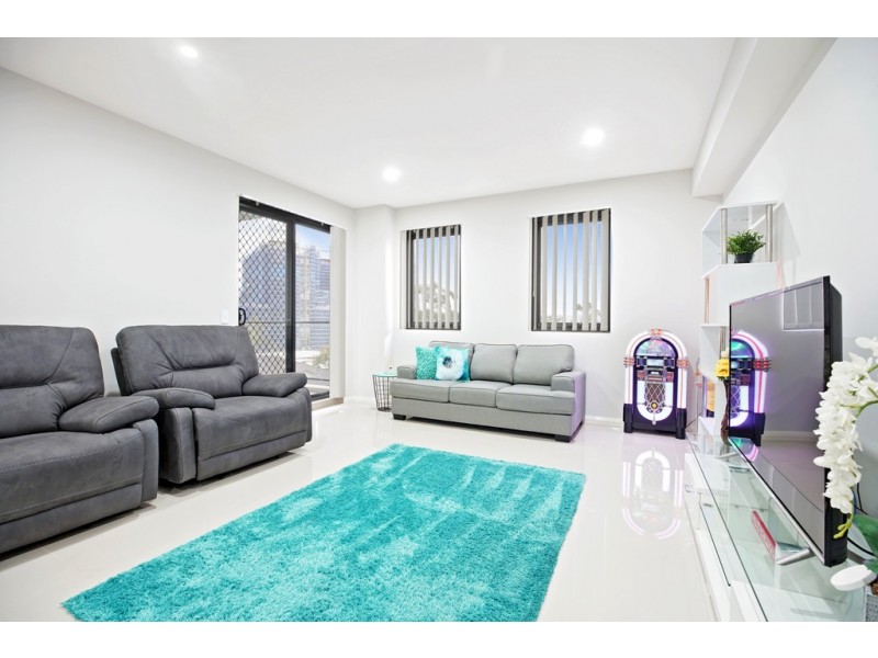 504/240-250 Great Western Highway, Kingswood NSW 2747