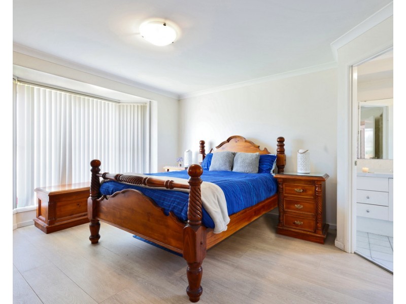 25 Windorra Avenue, Glenmore Park NSW 2745