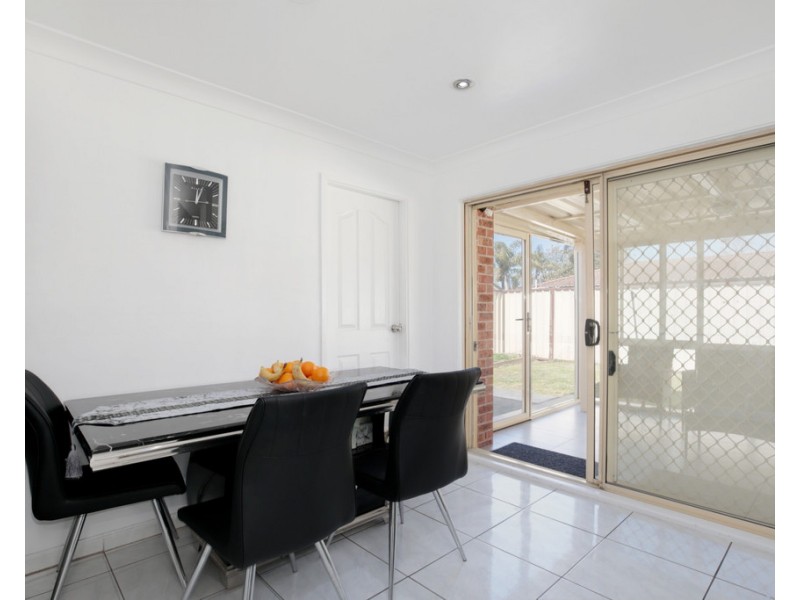 4/2 Werona Avenue, Claremont Meadows NSW 2747