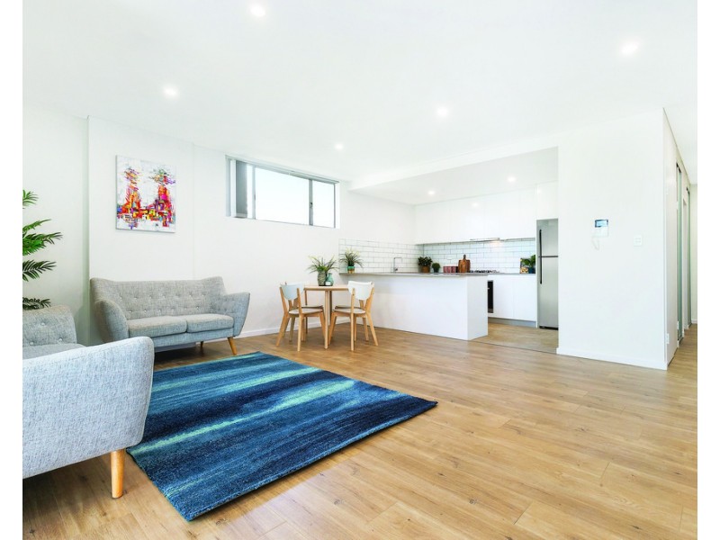 42-44 Lethbridge St, Penrith NSW 2750