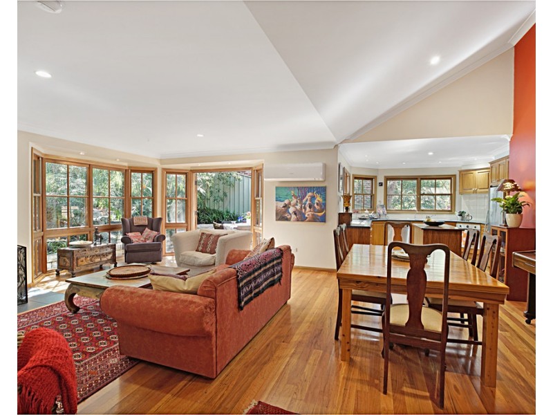 12 Ross Crescent, Blaxland NSW 2774