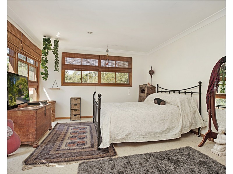 12 Ross Crescent, Blaxland NSW 2774