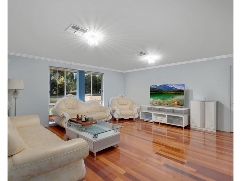 52 South Street, Glenmore Park NSW 2745