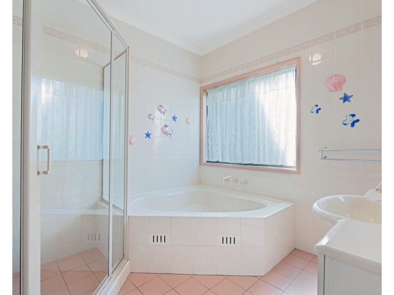 15 Stapylton Street, Winmalee NSW 2777