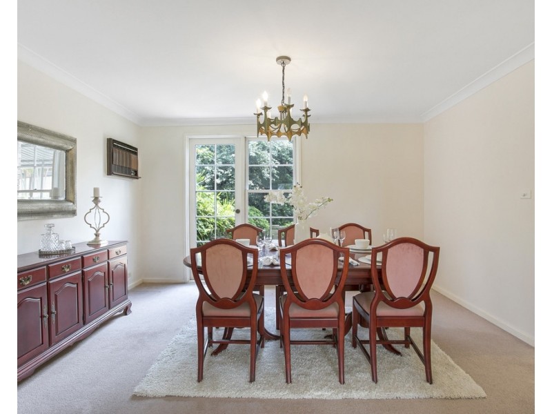 10 Racecourse Place, South Penrith NSW 2750