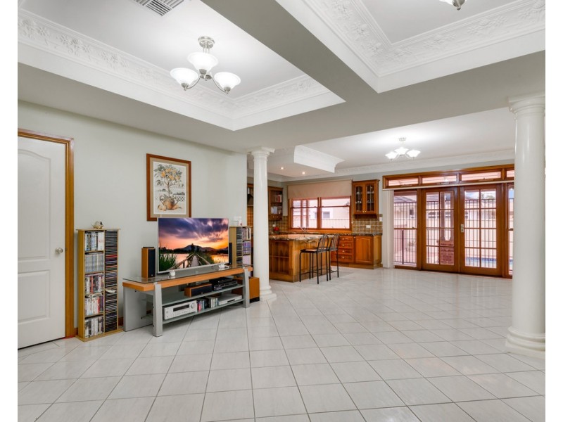12 Cascade Avenue, Glenmore Park NSW 2745