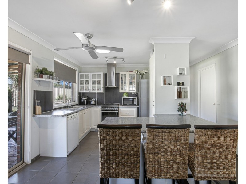 6 Bluewren Close, Glenmore Park NSW 2745