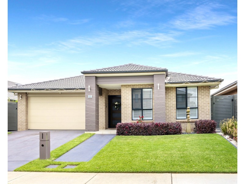 16 Wader Street, Cranebrook NSW 2749