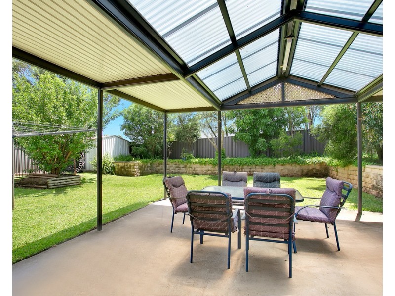 16 Robinson Road, Cranebrook NSW 2749