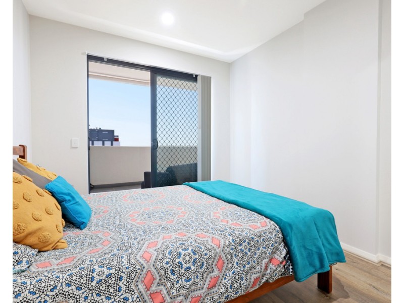 612/240-250 Great Western Highway, Kingswood NSW 2747