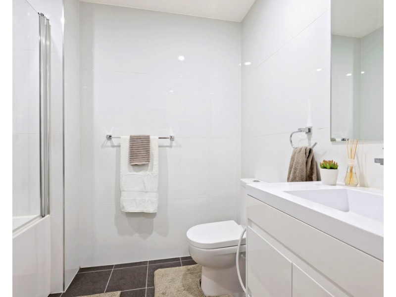 612/240-250 Great Western Highway, Kingswood NSW 2747