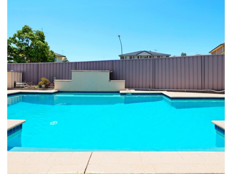 98 Glengarry Drive, Glenmore Park NSW 2745