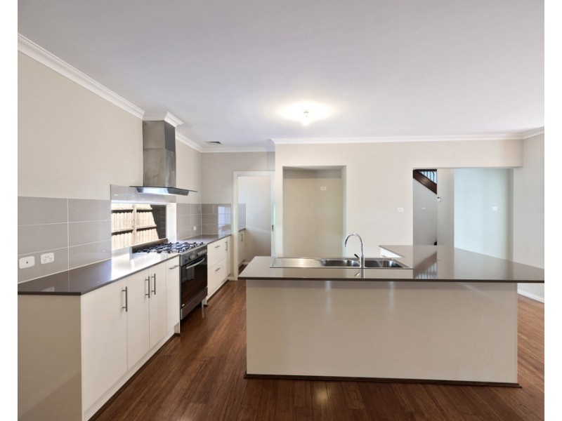 2 Wedgebill Place, Cranebrook NSW 2749