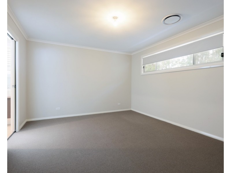 2 Wedgebill Place, Cranebrook NSW 2749