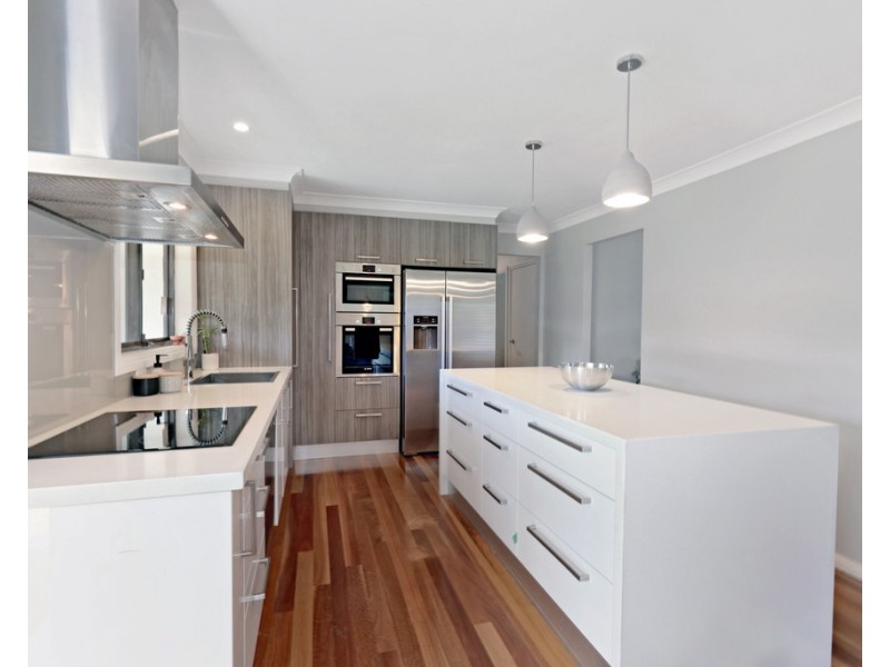 8 Ainslee Court, Cranebrook NSW 2749