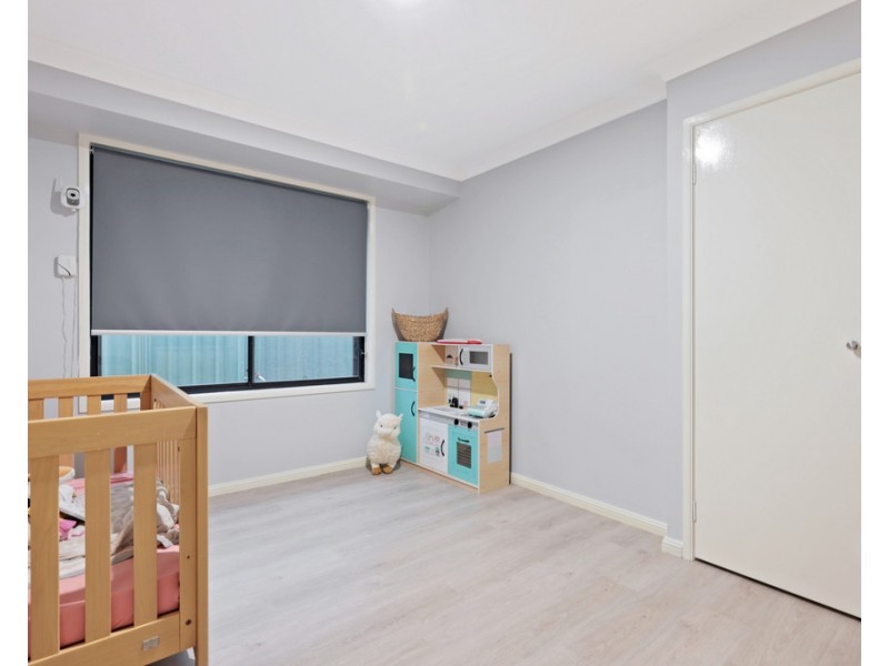 16 Tarrabundi Drive, Glenmore Park NSW 2745