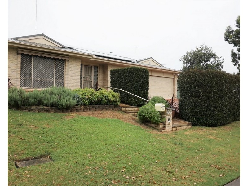 6 Shearwater Drive, Glenmore Park NSW 2745