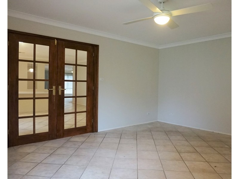 6 Shearwater Drive, Glenmore Park NSW 2745