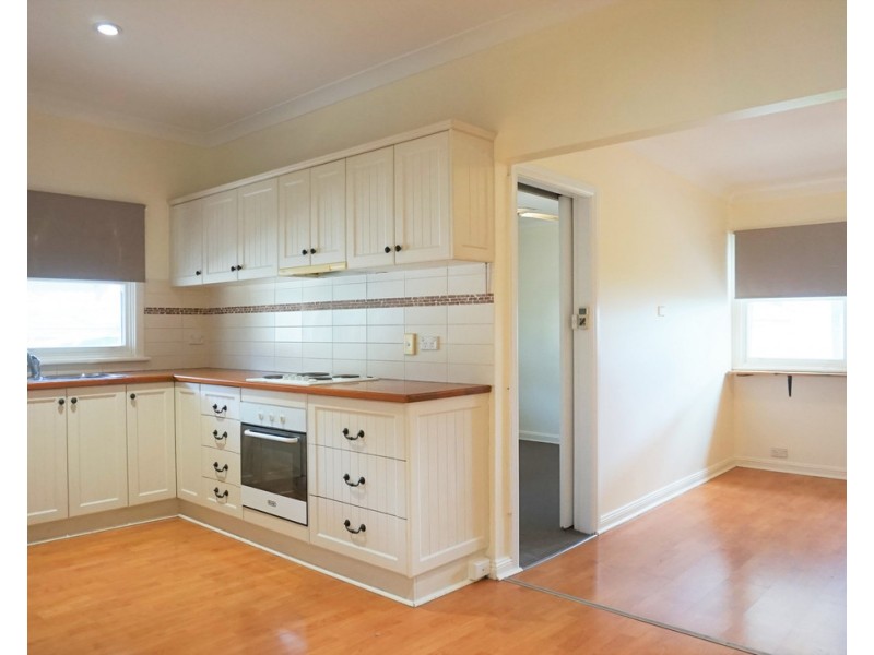 11 Smith Street, Kingswood NSW 2747