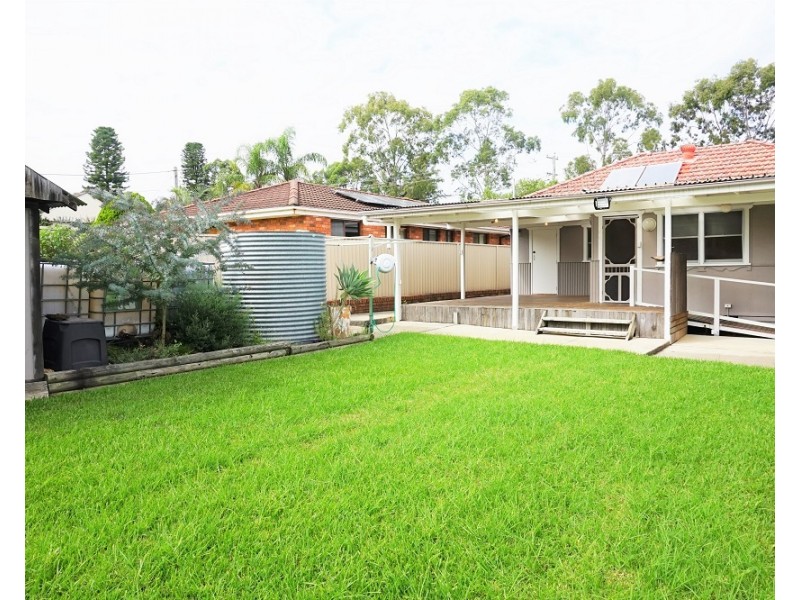 11 Smith Street, Kingswood NSW 2747
