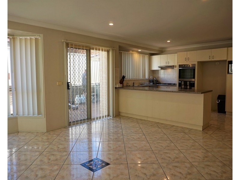 3 Beal Place, Glenmore Park NSW 2745