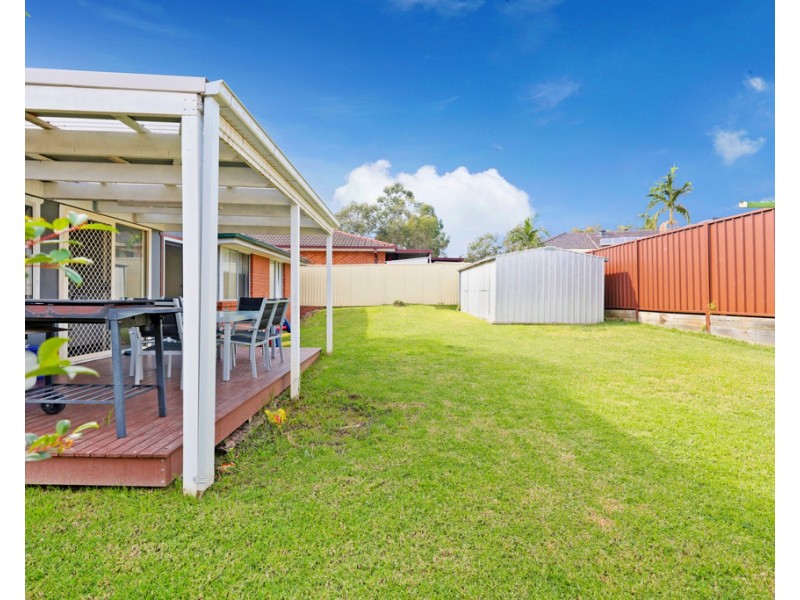 102 The Lakes Drive, Glenmore Park NSW 2745