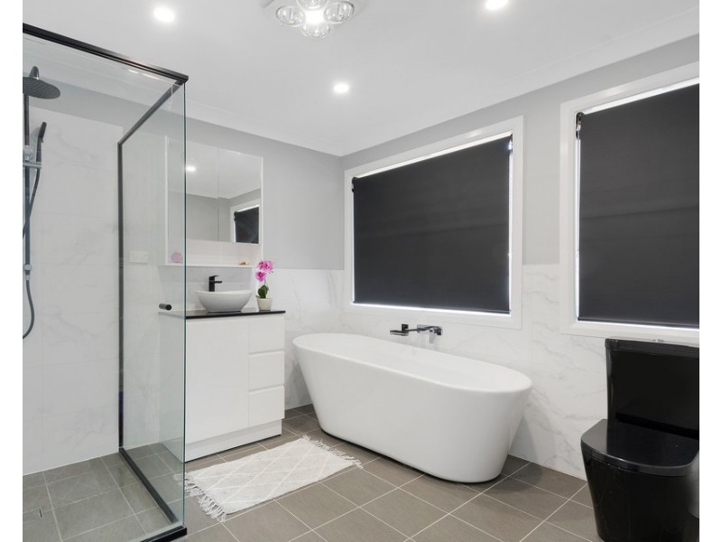 3 Gleneagles Way, Glenmore Park NSW 2745