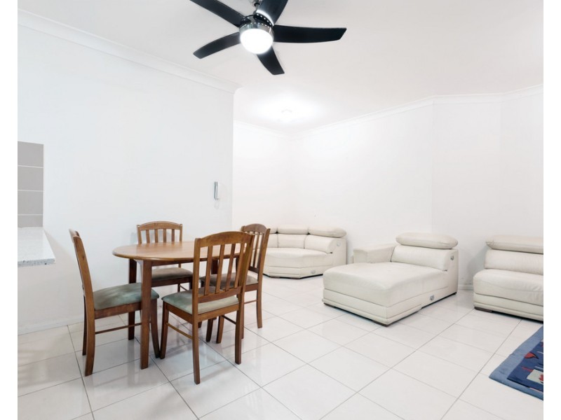 2/20 Santley Crescent, Kingswood NSW 2747