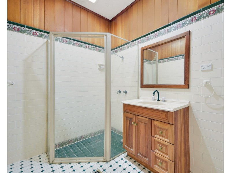 16 Worcester Road, Cambridge Park NSW 2747