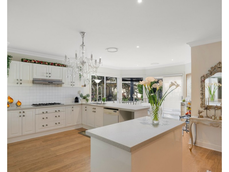 42 Waterford Way, Glenmore Park NSW 2745