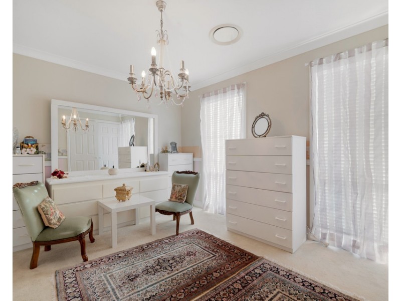 42 Waterford Way, Glenmore Park NSW 2745