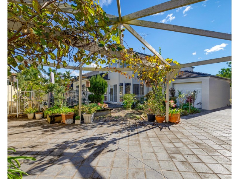 42 Waterford Way, Glenmore Park NSW 2745