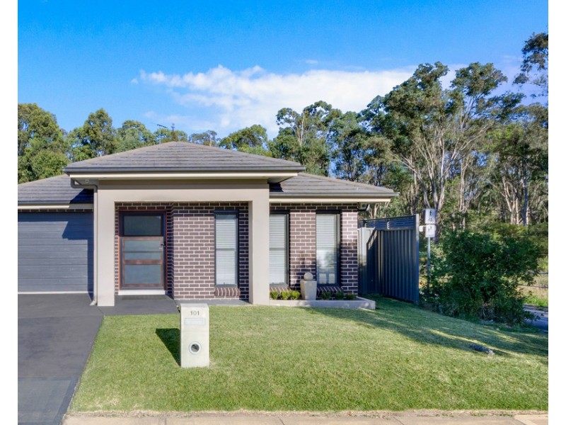 101 Ridgetop Drive, Glenmore Park NSW 2745